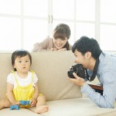 Khoảnh khắc quý giá sau những tấm ảnh